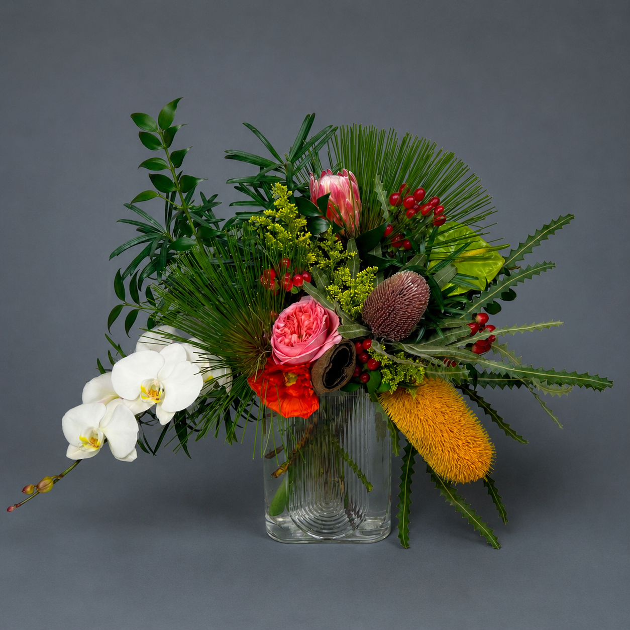 Compote floral arrangement for home dining
